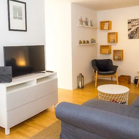 Apartment Liiiving In Downtown Terrace *